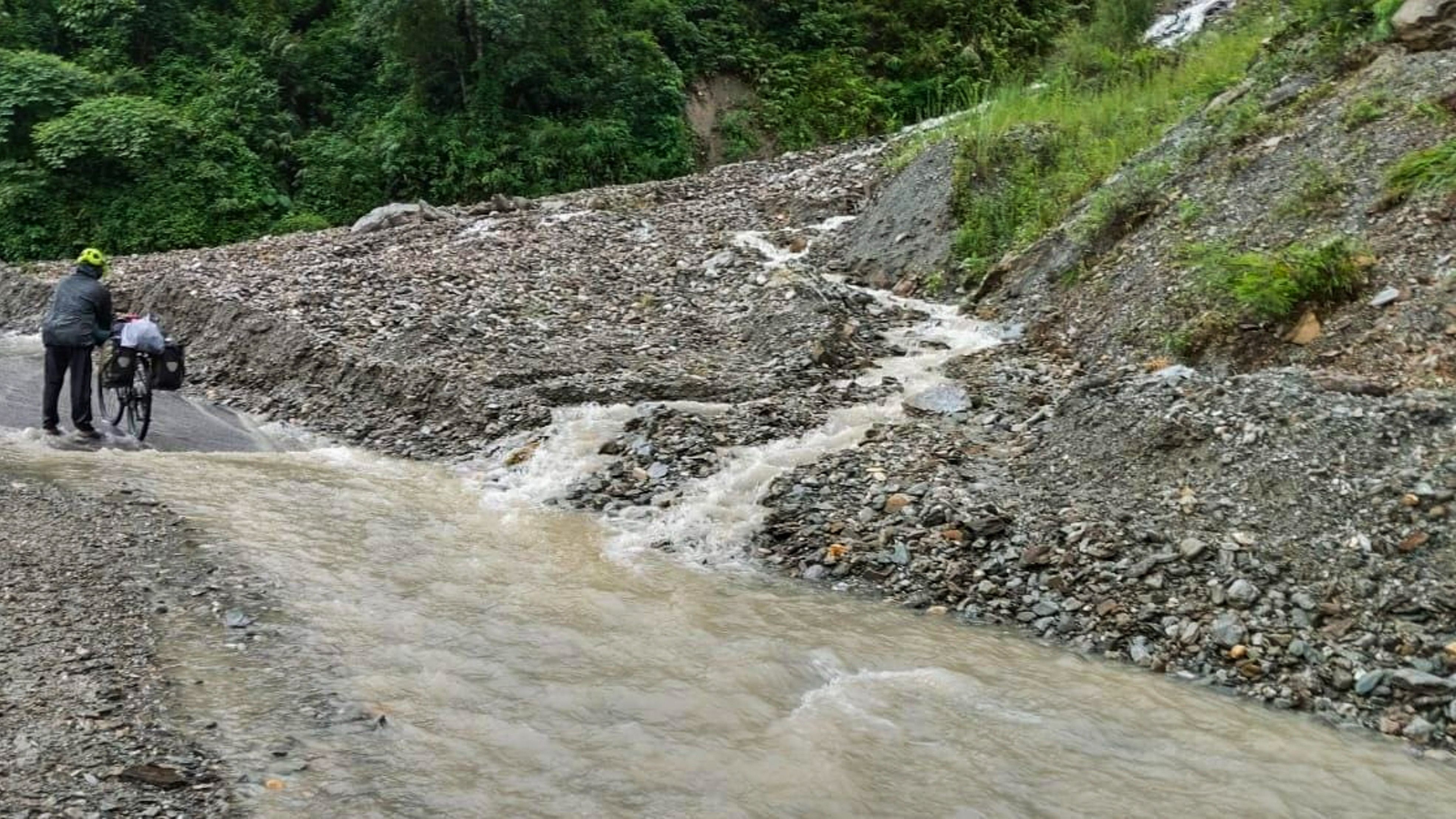 <div class="paragraphs"><p>Waterlogging on the NH 10, Sikkim-Siliguri route, due to torrential rains on Sunday.</p></div>