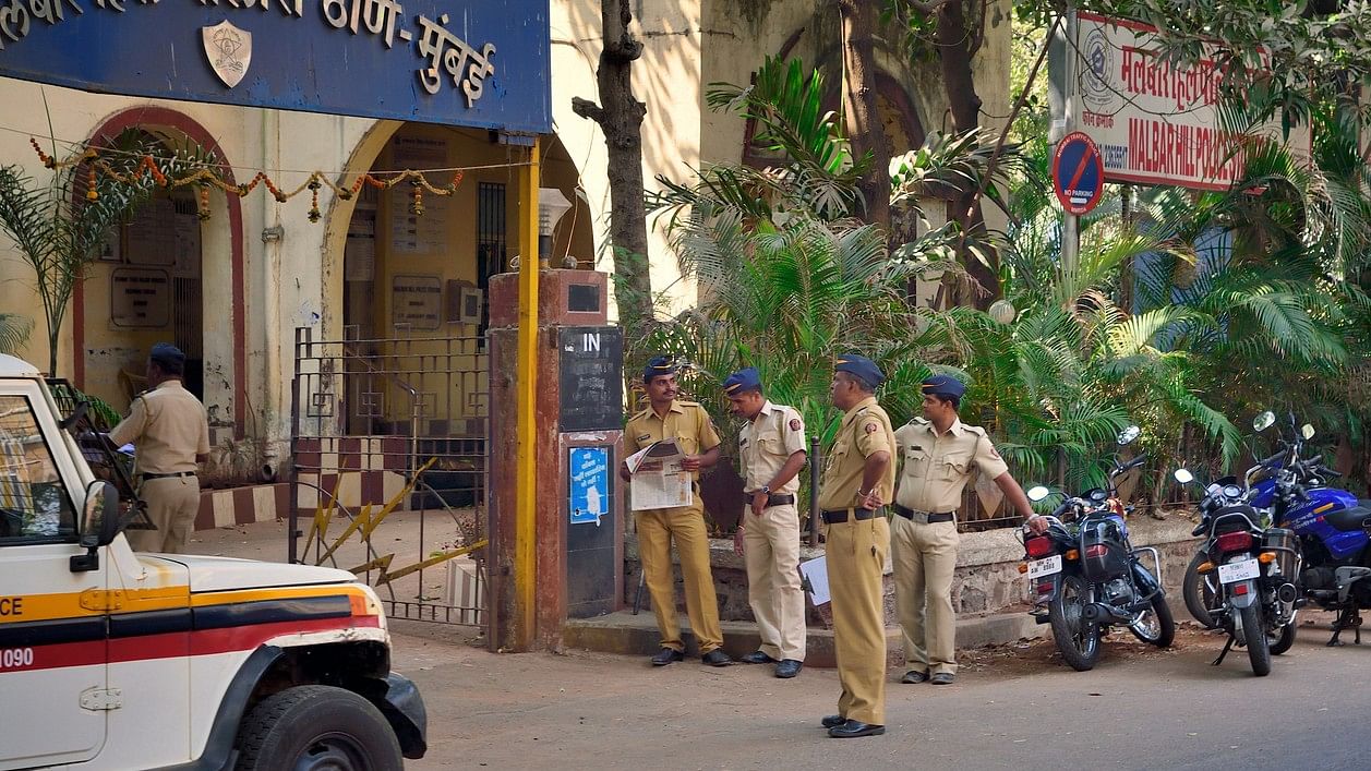 <div class="paragraphs"><p>An image showing Mumbai Police personnel. For representational purposes only.</p></div>