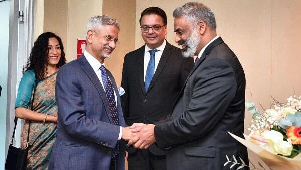 <div class="paragraphs"><p>External Affairs Minister S Jaishankar (L) and Minister of Foreign Affairs of Mauritius Maneesh Gobin (R) during a meeting. </p></div>