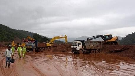 <div class="paragraphs"><p>In Shirur of Ankola taluk, near the place where the hill collapsed, the work was done to clear the mud pile on the banks of Gangavali river.</p></div>