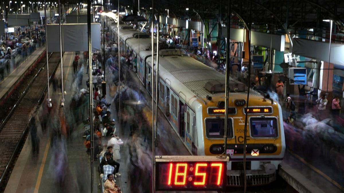 <div class="paragraphs"><p>Representative image of Mumbai Railway.</p></div>