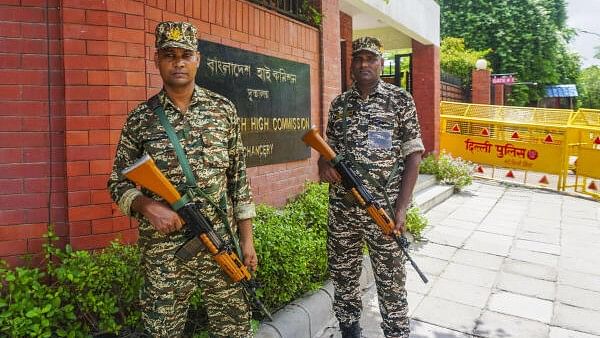 <div class="paragraphs"><p>Security arrangements outside the Bangladesh High Commission, in New Delhi, Tuesday, Aug. 6, 2024. Sheikh Hasina has resigned as Bangladesh's Prime Minister after pressure from protesters who have been agitating over a special job quota bill in the country.</p></div>