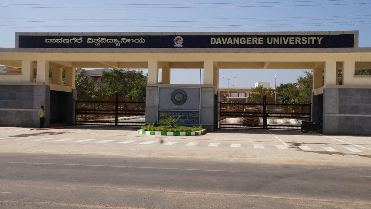 <div class="paragraphs"><p>Davangere University. </p></div>