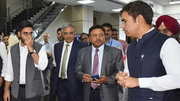 <div class="paragraphs"><p>An ECI delegation led by Chief Election Commissioner Rajiv Kumar and Election Commissioners Gyanesh Kumar and Dr. SS Sandhu arrives to review poll preparedness, in Srinagar, Jammu and Kashmir on August 8.</p></div>