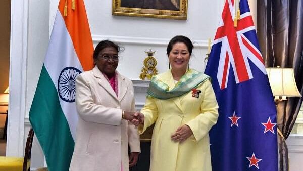 <div class="paragraphs"><p>President Droupadi Murmu with New Zealand Governor General Dame Cindy Kiro during a meeting, at Government House in Wellington.</p></div>