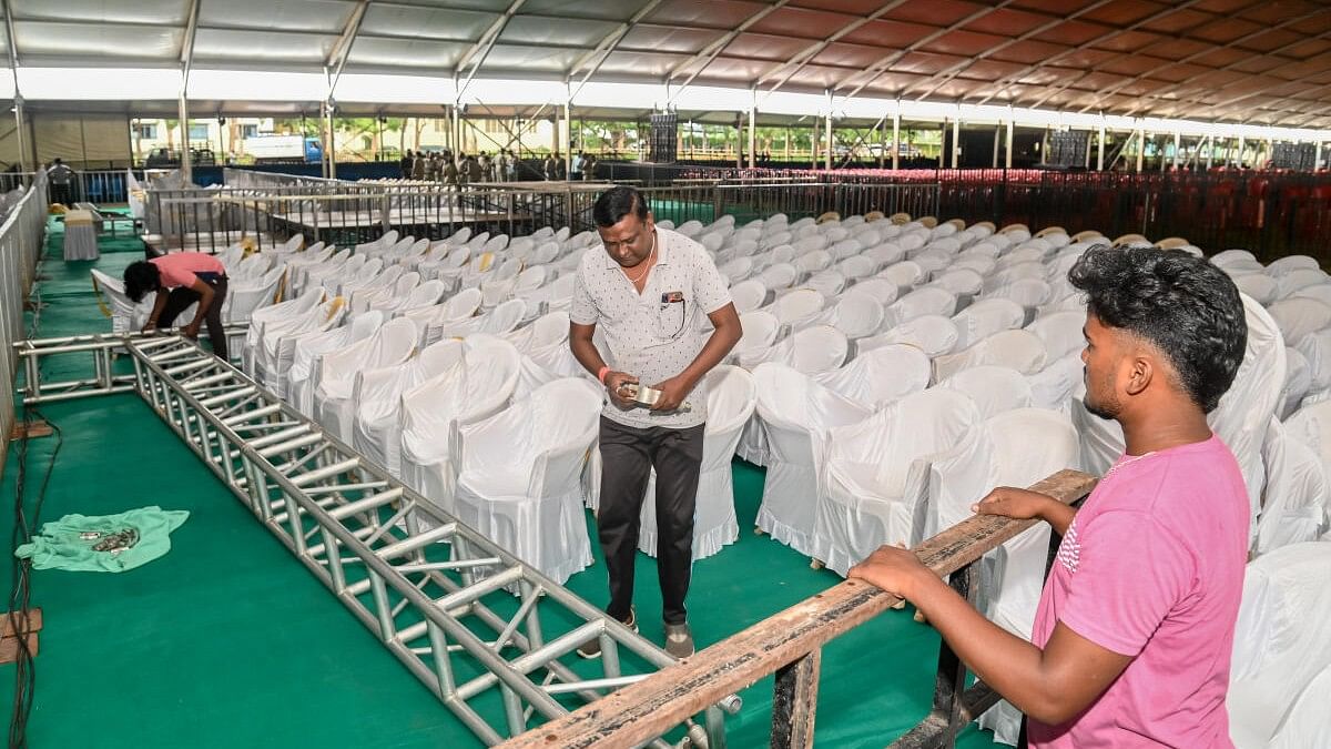 <div class="paragraphs"><p>Barring the banners the dais would remain the same at Maharaja's College ground in Mysuru for Congress Party's Janandolana convention which would be held on Friday and the valedictory of BJP-JD(S) Padayatra which would be held on Saturday.</p></div>