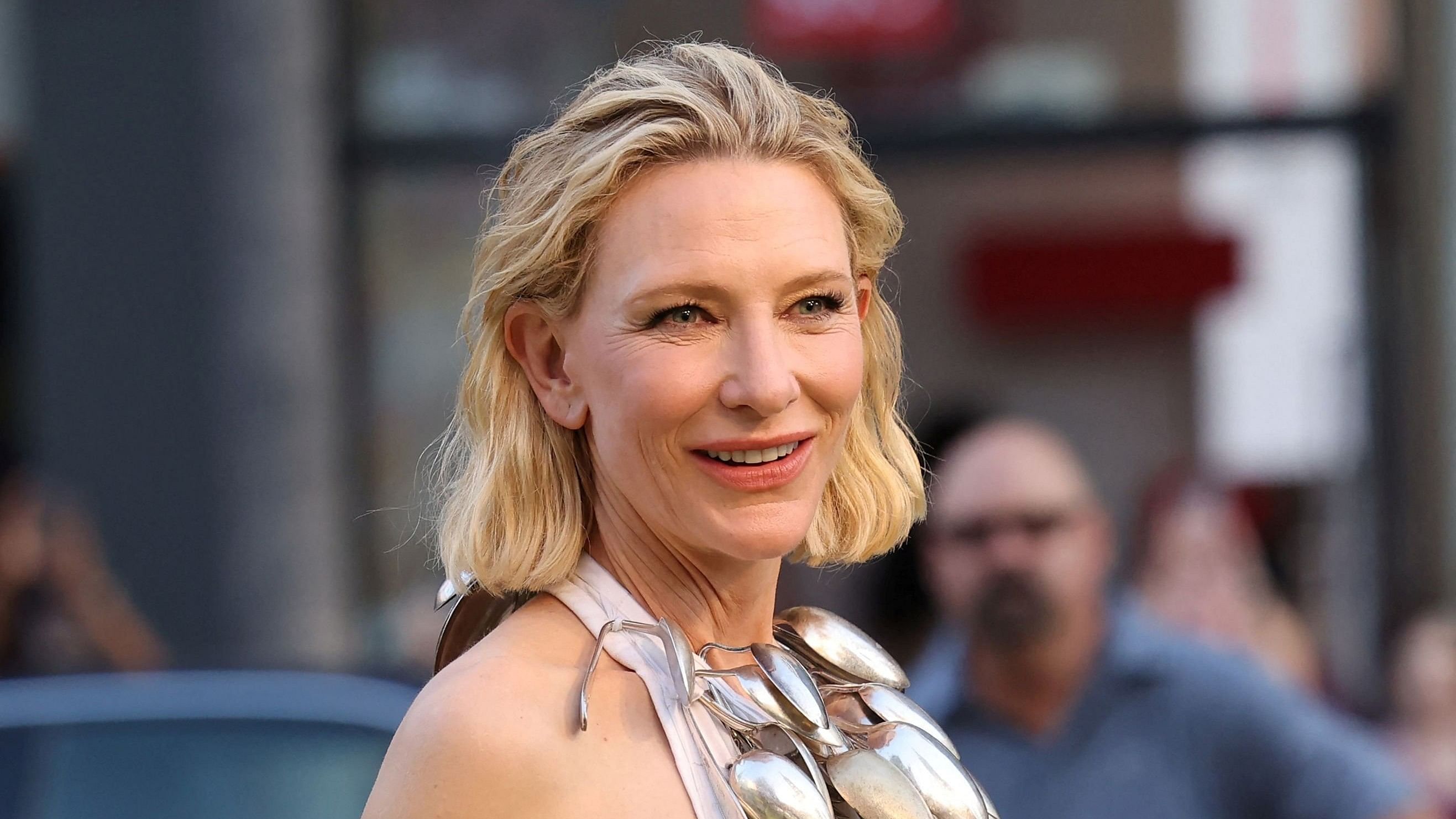 <div class="paragraphs"><p>Cate Blanchett.</p></div>