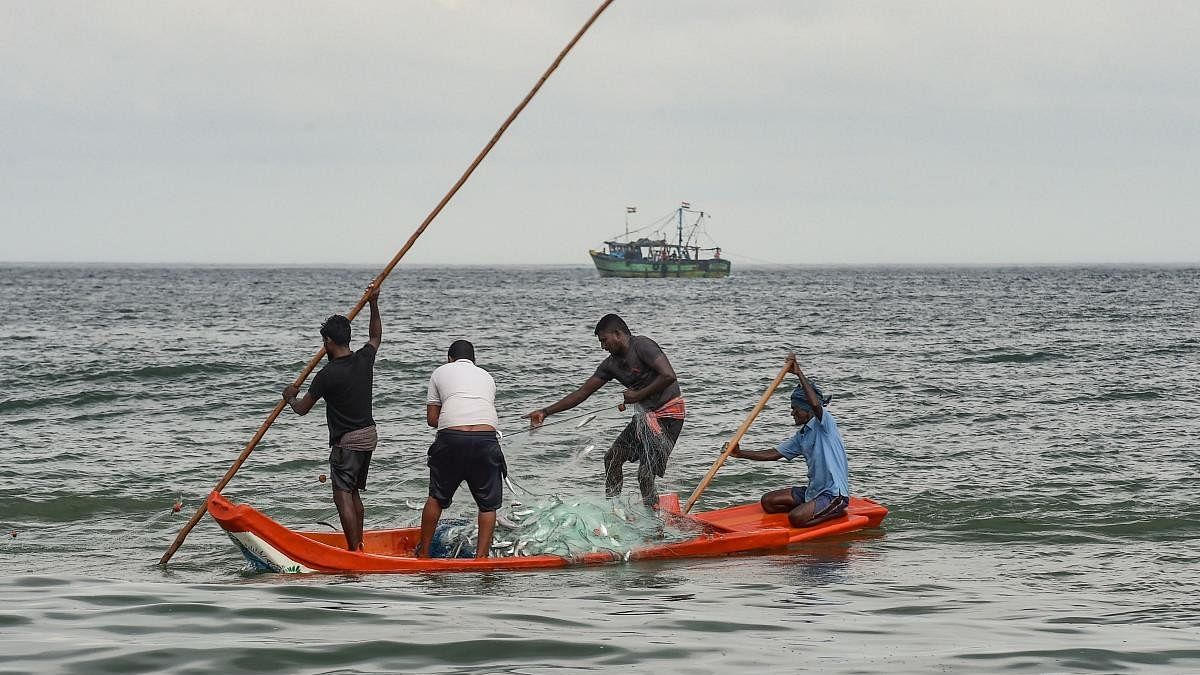 <div class="paragraphs"><p>Tamil fishermen often stray into Sri Lankan waters as the fish catch is supposedly better on the other side. (Representative image)</p></div>