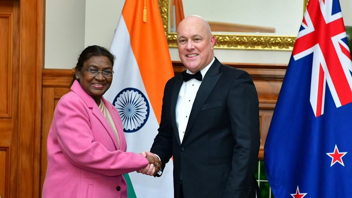 <div class="paragraphs"><p>President Droupadi Murmu meets New Zealand Prime Minister Christopher Luxon, in Wellington.</p></div>