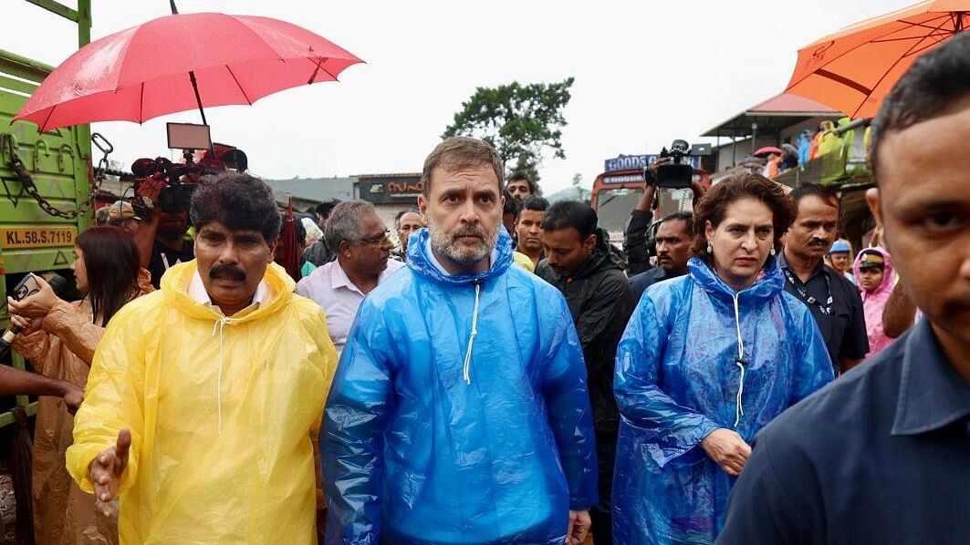 <div class="paragraphs"><p>Leader of Opposition in Lok Sabha and Congress MP Rahul Gandhi along with party leader Priyanka Gandhi Vadra during their visit at the landslides affected sites, in Wayanad.</p></div>