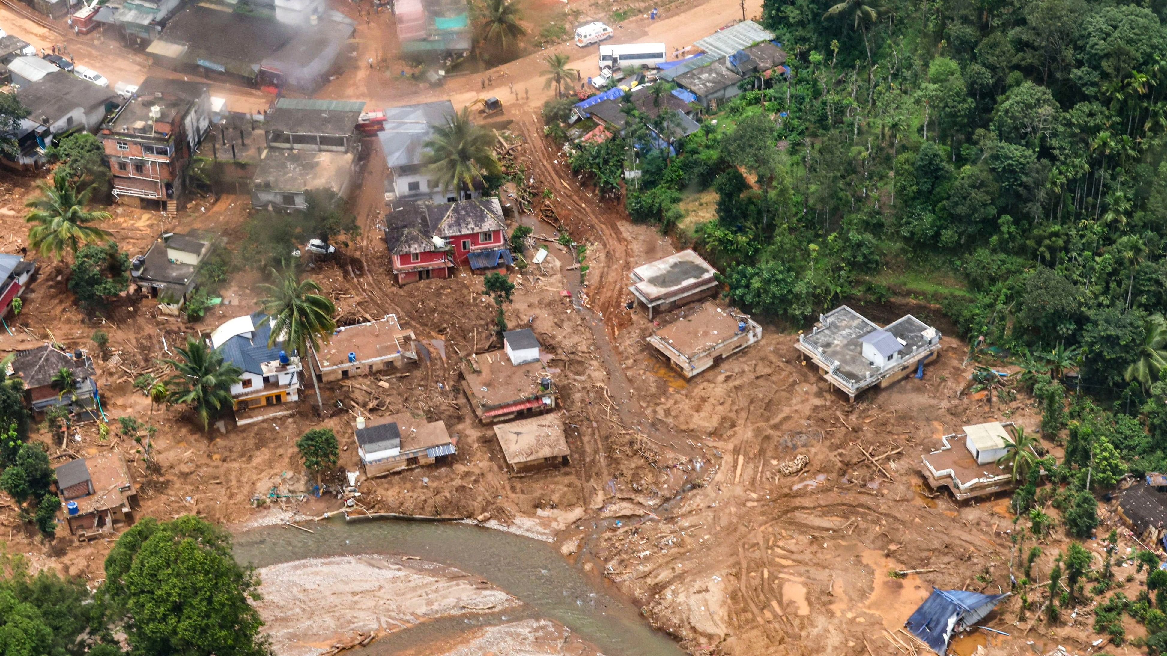 <div class="paragraphs"><p> A view of the landslide-hit areas as Prime Minister Narendra Modi carries out an aerial survey, in Wayanad district, Saturday, Aug. 10, 2024. </p></div>