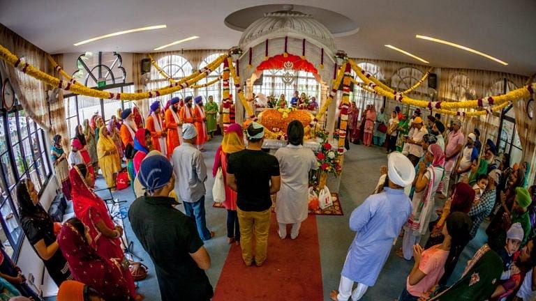 <div class="paragraphs"><p>Gurdwara Silat Road</p></div>