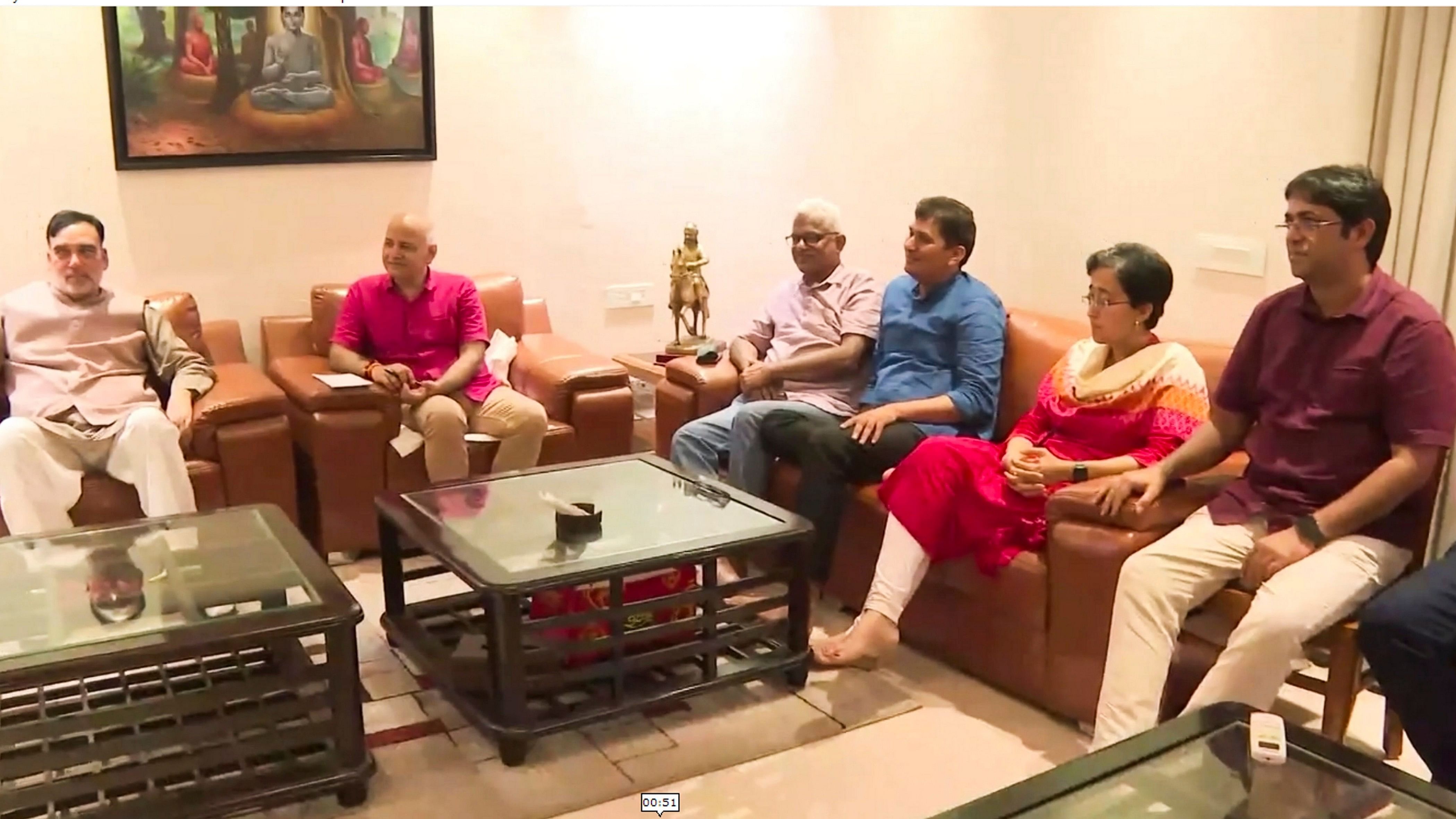 <div class="paragraphs"><p>AAP leaders Manish Sisodia, Gopal Rai, Atishi, Saurabh Bharadwaj and others during a meeting at Sisodia's residence, in New Delhi, Sunday, August 11, 2024. </p></div>