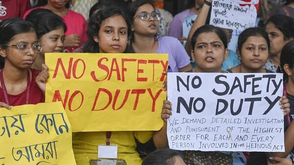 <div class="paragraphs"><p>Doctors and nursing staff protest against the recent the rape and murder of a woman doctor inside the RG Kar Medical College and Hospital, in Kolkata.</p></div>