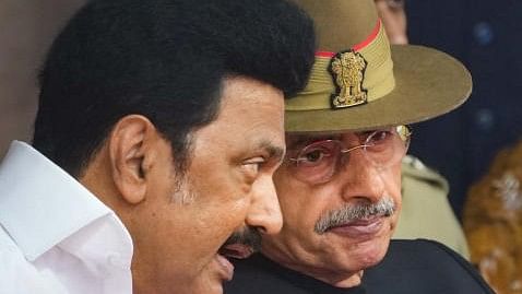 <div class="paragraphs"><p>Tamil Nadu Governor R.N. Ravi with Chief Minister MK Stalin.&nbsp;</p></div>