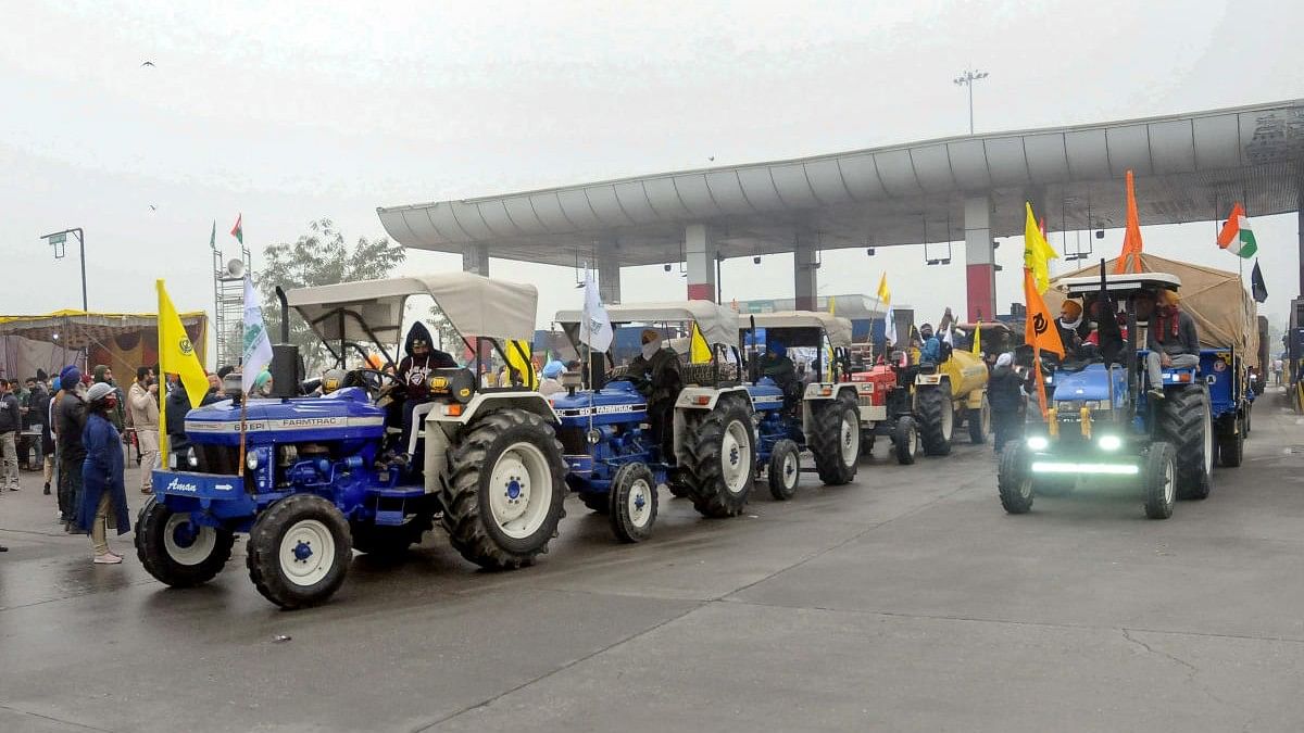 <div class="paragraphs"><p>Protesting farmers at the Shambu border in 2021</p></div>