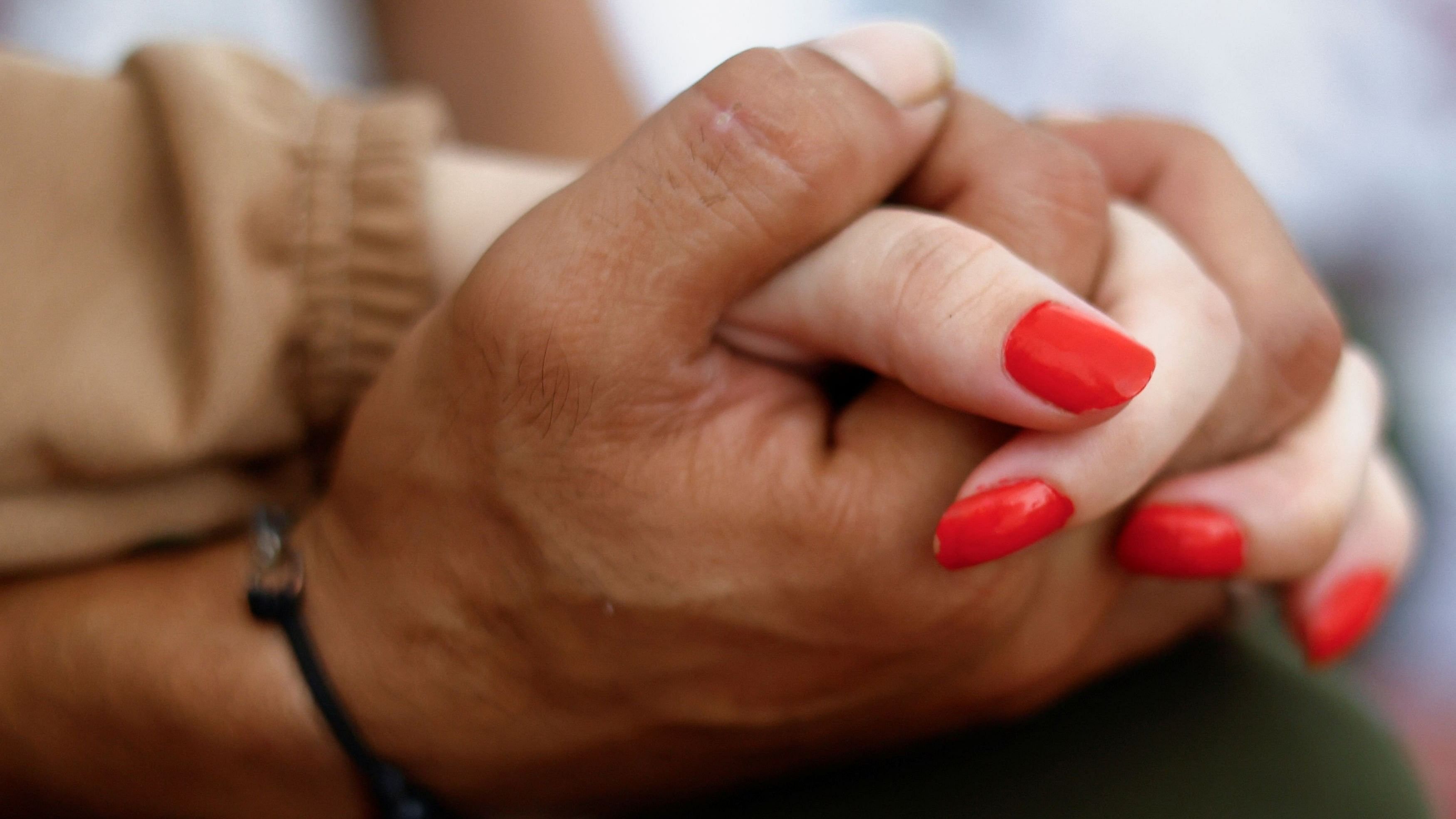 <div class="paragraphs"><p>Representative image of couple holding hands</p></div>