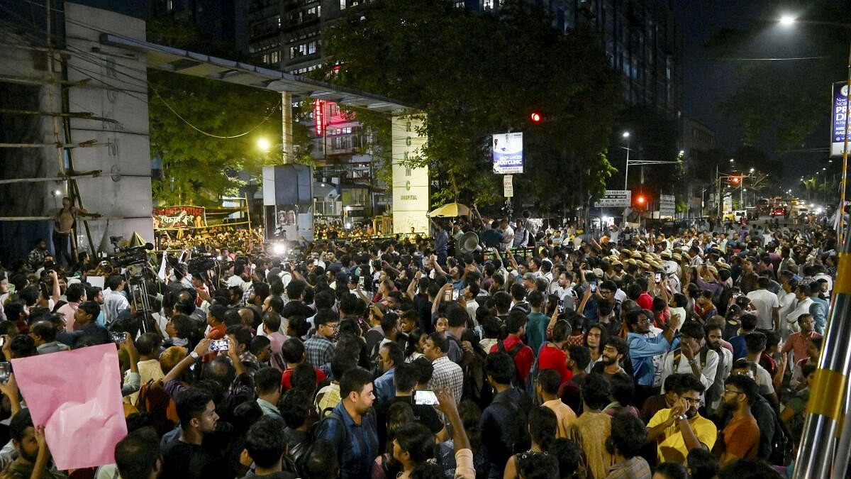 <div class="paragraphs"><p>Citizens participate in a huge mass rally near R G Kar Medical College and Hospital protesting against the rape and murder of a trainee doctor in Kolkata on August 12.</p></div>