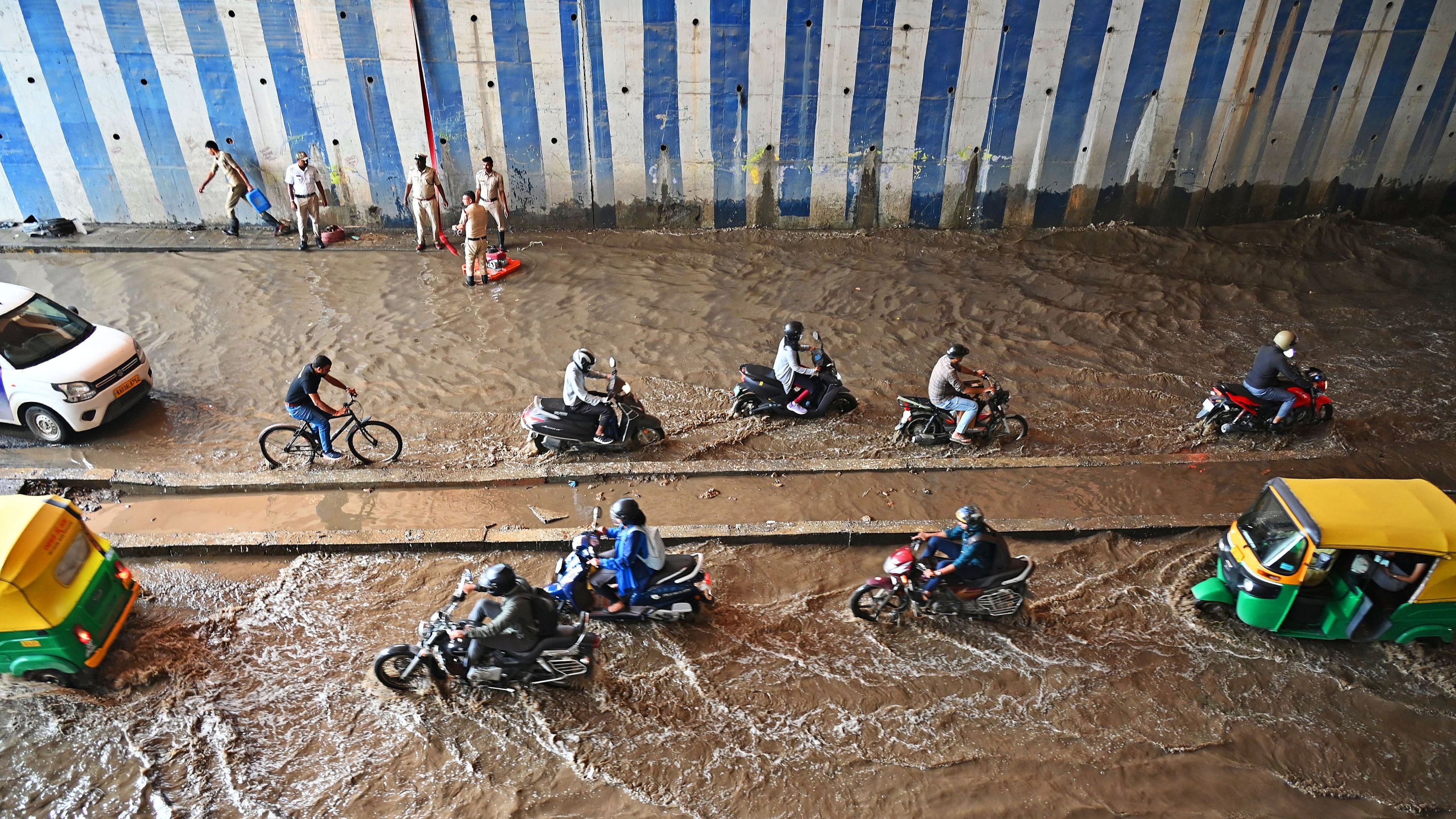 <div class="paragraphs"><p>Flooded roads at the Jayadeva underpass in Bengaluru on Monday. </p></div>