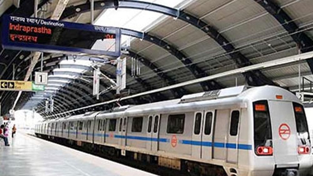 <div class="paragraphs"><p>Delhi Metro</p></div>