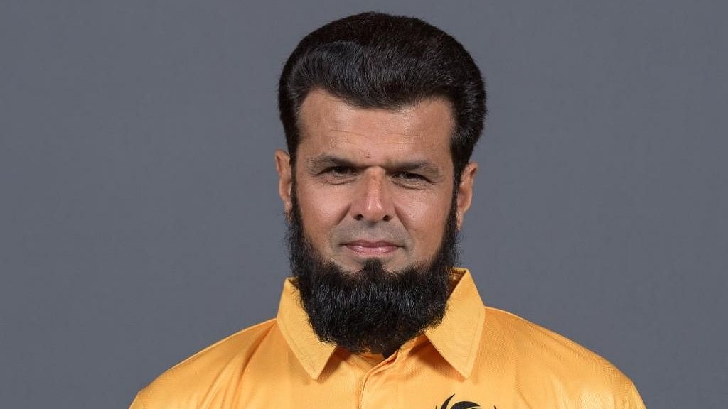 <div class="paragraphs"><p>Umpire Aleem Dar</p></div>