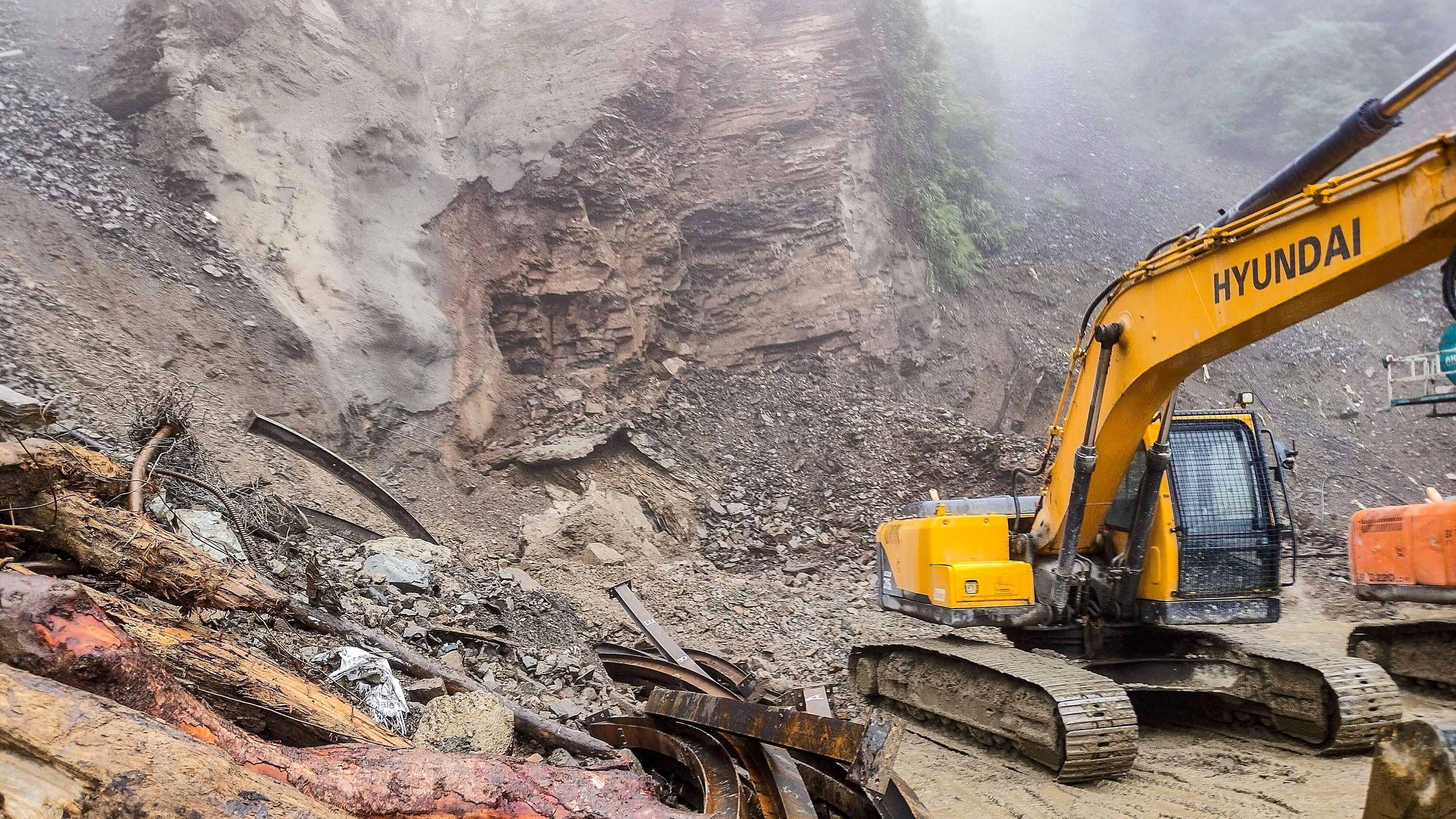 <div class="paragraphs"><p> Site of the under-construction tunnel that collapsed following heavy rainfall at Sanjauli, in Shimla, Tuesday, August 13, 2024. </p></div>