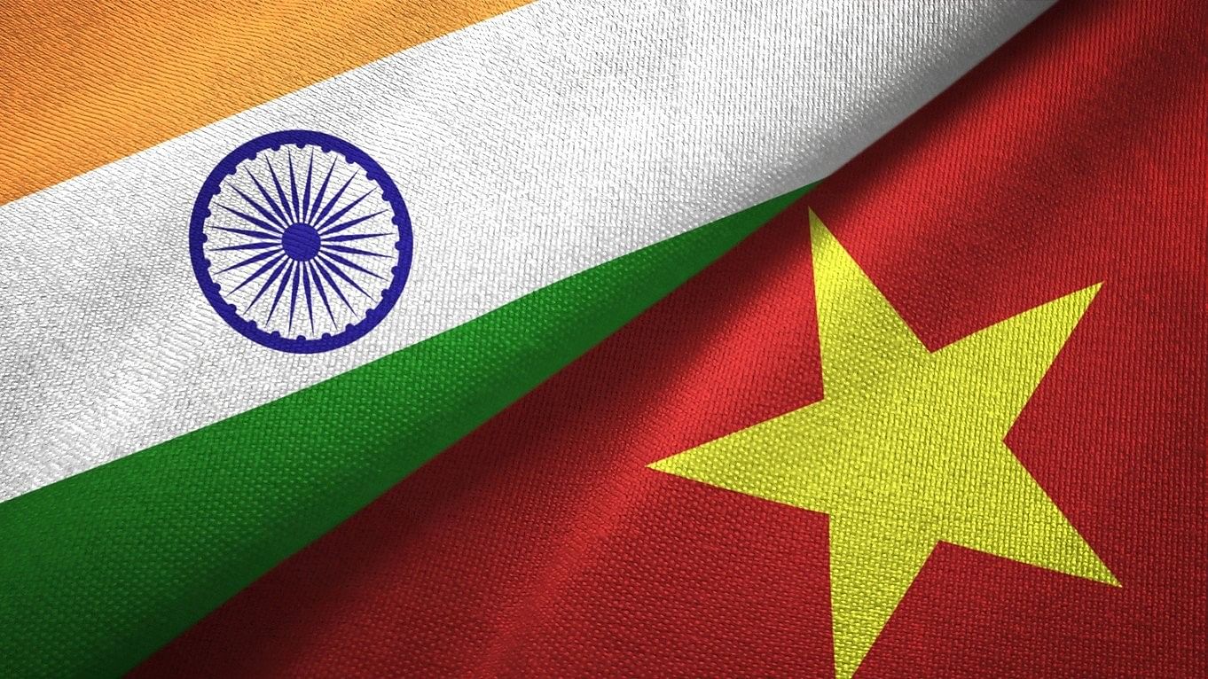 <div class="paragraphs"><p>India and Vietnam's national flags.</p></div>