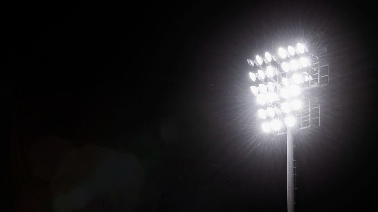 <div class="paragraphs"><p>Representative image of a floodlight.</p></div>