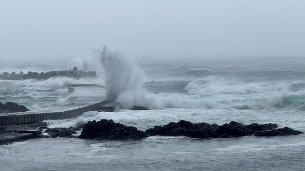 <div class="paragraphs"><p>Waves crash amid Typhoon Ampil, in Hachijo, Tokyo Prefecture, Japan, August 16, 2024, in this screen grab obtained from a social media video.</p></div>