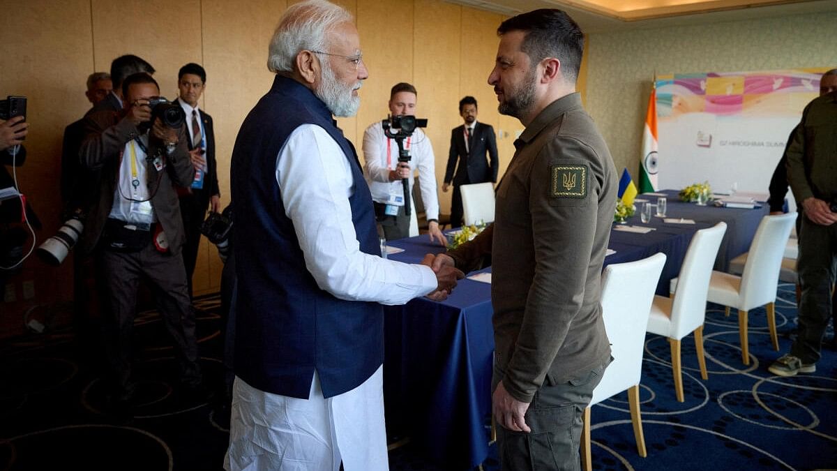 <div class="paragraphs"><p>Ukraine's President Volodymyr Zelenskyy and Prime Minister Narendra Modi when they met at the G7 summit in Japan</p></div>