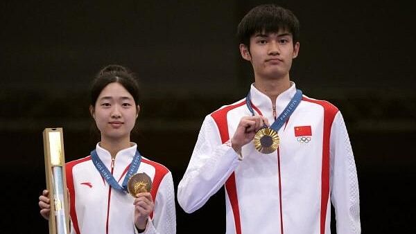 <div class="paragraphs"><p>Two China gold medallists at the Paris Olympics</p></div>