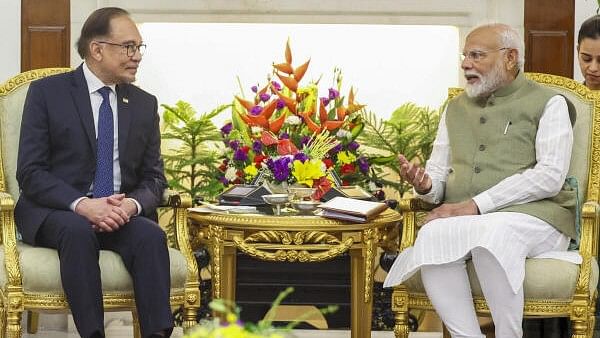 <div class="paragraphs"><p>Prime Minister Narendra Modi with his Malaysian counterpart Anwar Ibrahim during a meeting, at Hyderabad House, in New Delhi, Tuesday, Aug. 20, 2024.</p></div>