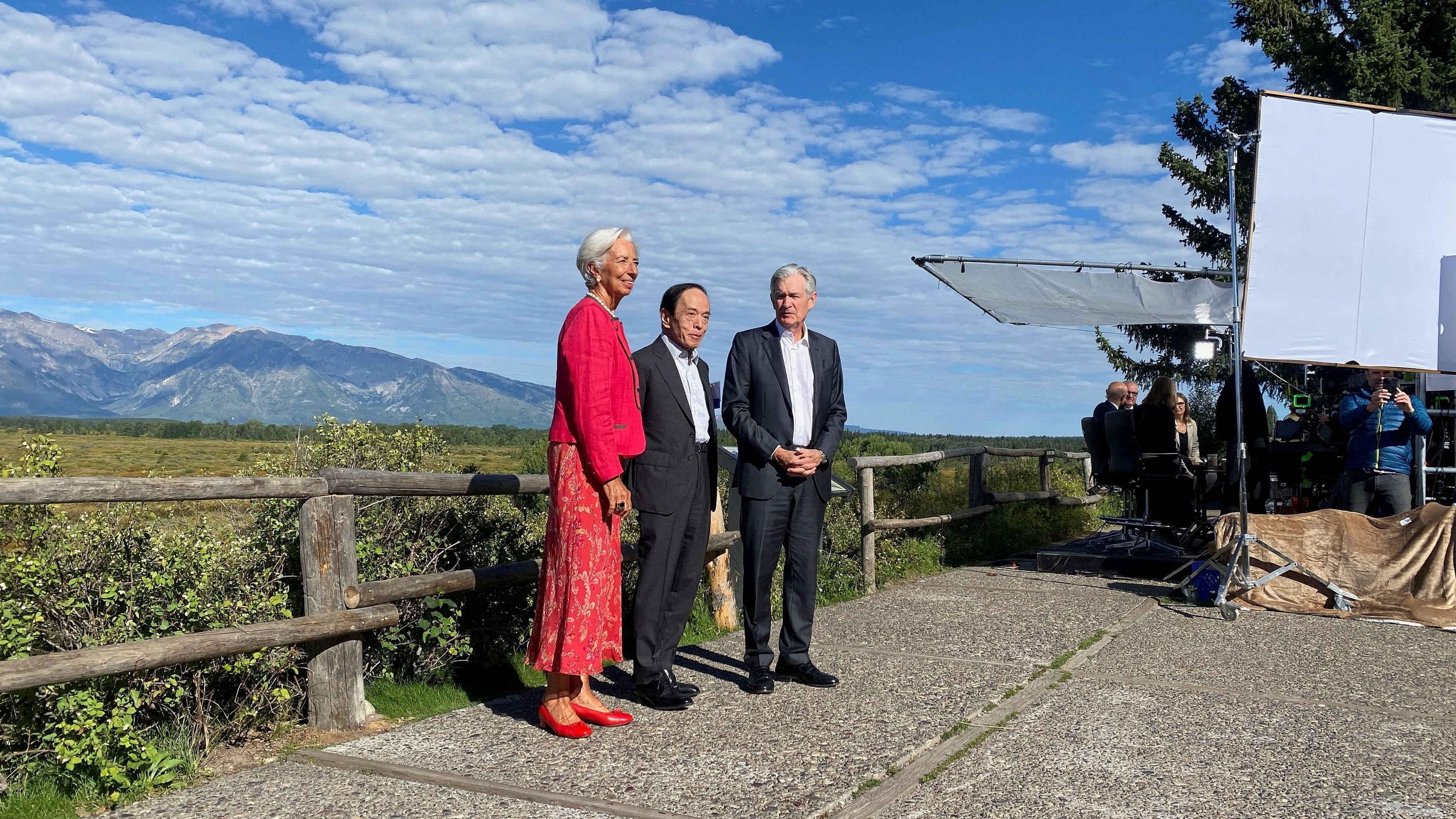 <div class="paragraphs"><p>Federal Reserve Chair Jerome Powell, European Central Bank President Christine Lagarde, and Bank of Japan Governor Kazuo Ueda.</p></div>