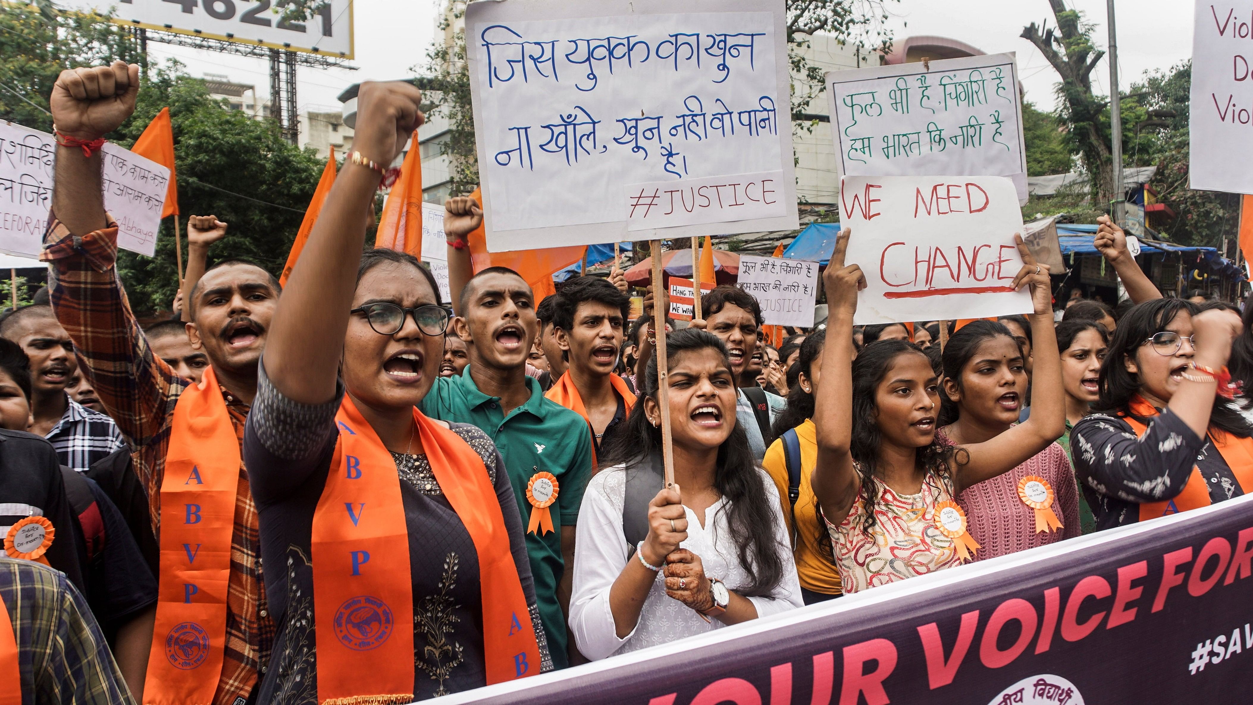 <div class="paragraphs"><p>Members of Akhil Bharatiya Vidyarthi Parishad (ABVP) take part in a protest march against the alleged sexual assault and murder of a postgraduate trainee doctor in Kolkata.</p></div>