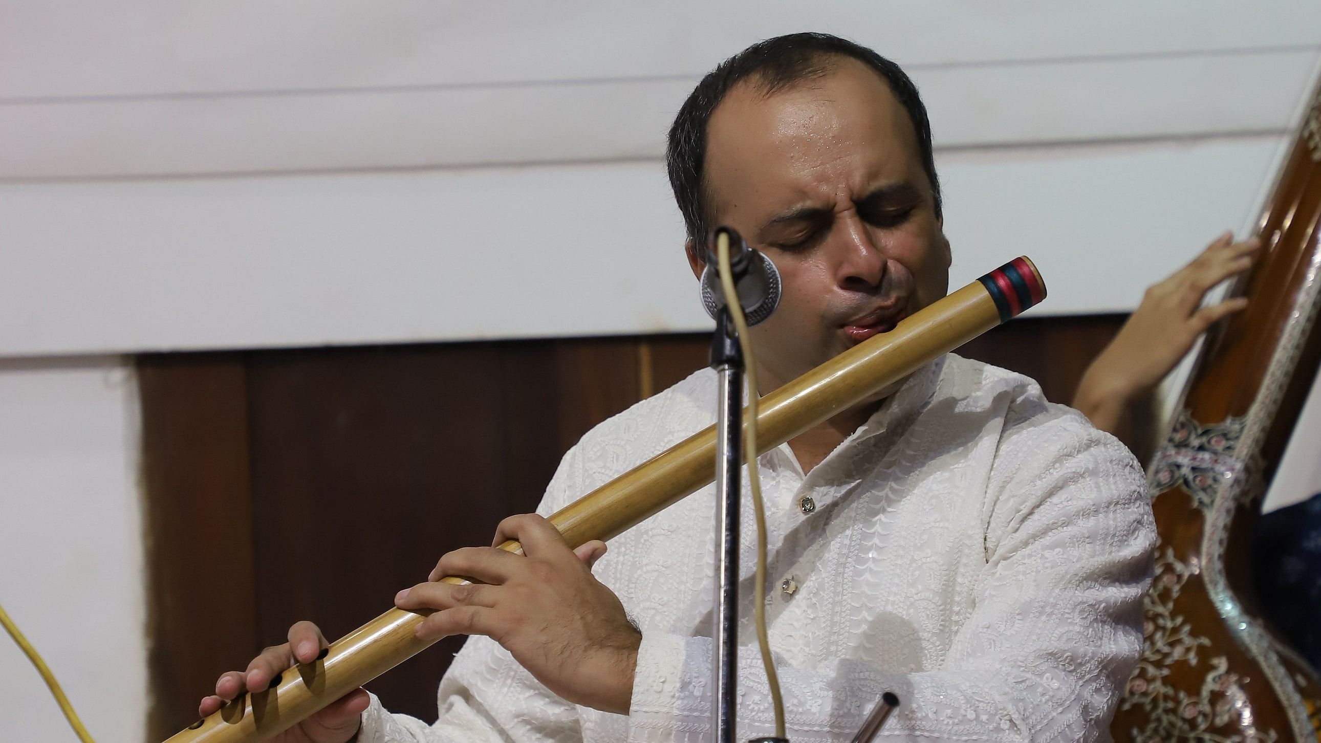 <div class="paragraphs"><p>Flautist Kiran Chandrashekar Hegde performs with other artistes at a 'baithak' in Mangaluru. </p></div>