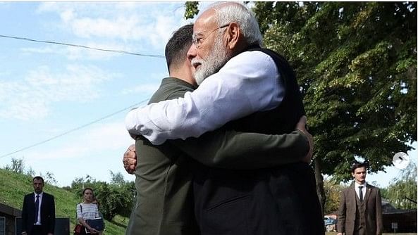 <div class="paragraphs"><p>Ukraine President Volodymyr Zelenskyy with Prime Minister Narendra Modi.</p></div>