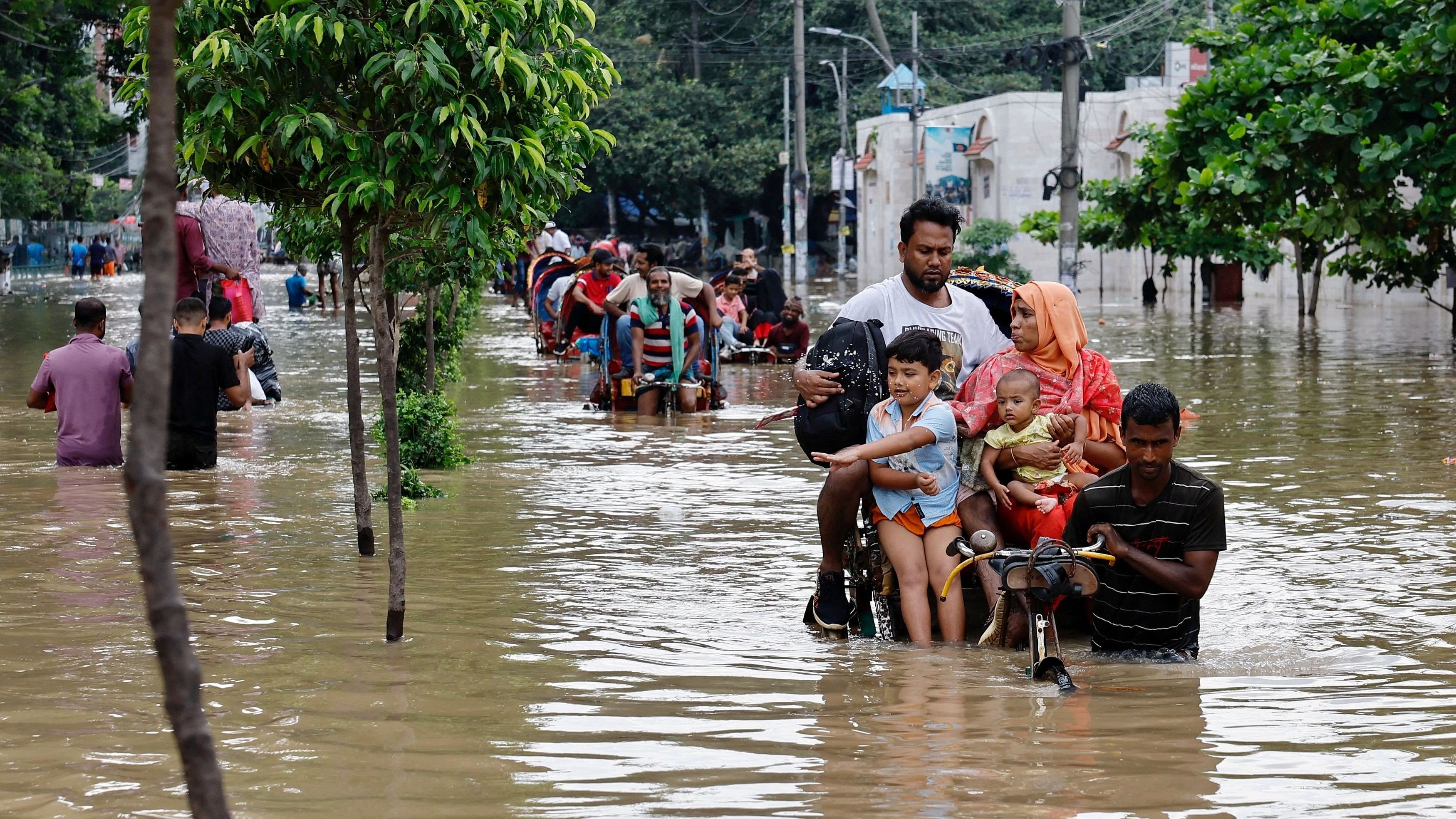 <div class="paragraphs"><p>Hundreds of vehicles, including passenger bus services and lorries, plying from the Chattogram port city to Dhaka and elsewhere were stranded due to the sudden rush of water.</p></div>