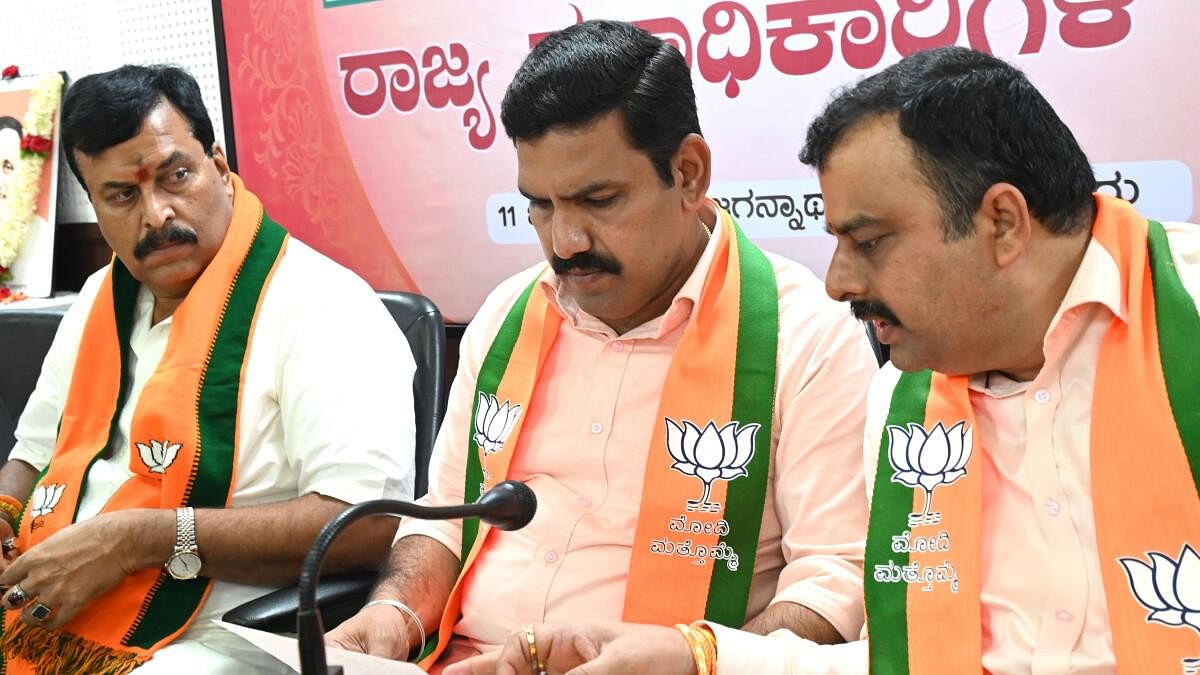 <div class="paragraphs"><p>BJP State President B.Y. Vijayendra, State Co Incharge Sudhakar Reddy and General Secretary V Sunil Kumar.</p></div>