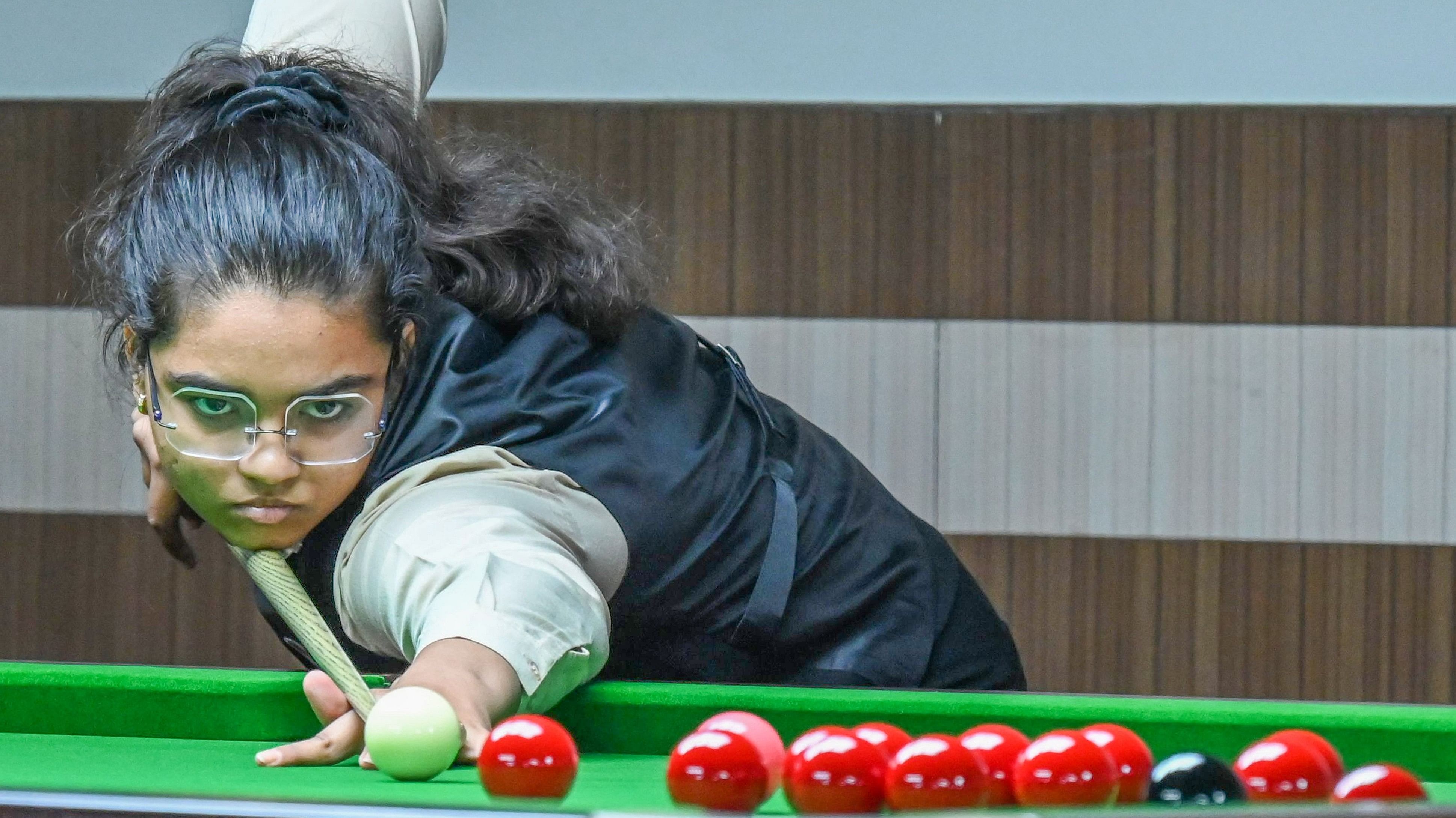 <div class="paragraphs"><p>Aanya Patel posted a comfortable win over Snenthra Babu in the World Under-21 Women’s Snooker Championship at the KSBA in Bengaluru on Sunday. </p></div>