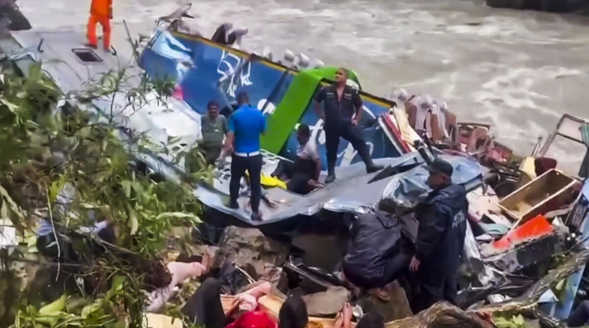 <div class="paragraphs"><p>Rescue work after an Indian number plate bus with 40 passengers coming from Pokhara to Kathmandu fell into the Marsyangdi river at Tanahun, Abu Khaireni, Nepal, Friday, Aug. 23, 2024.</p></div>