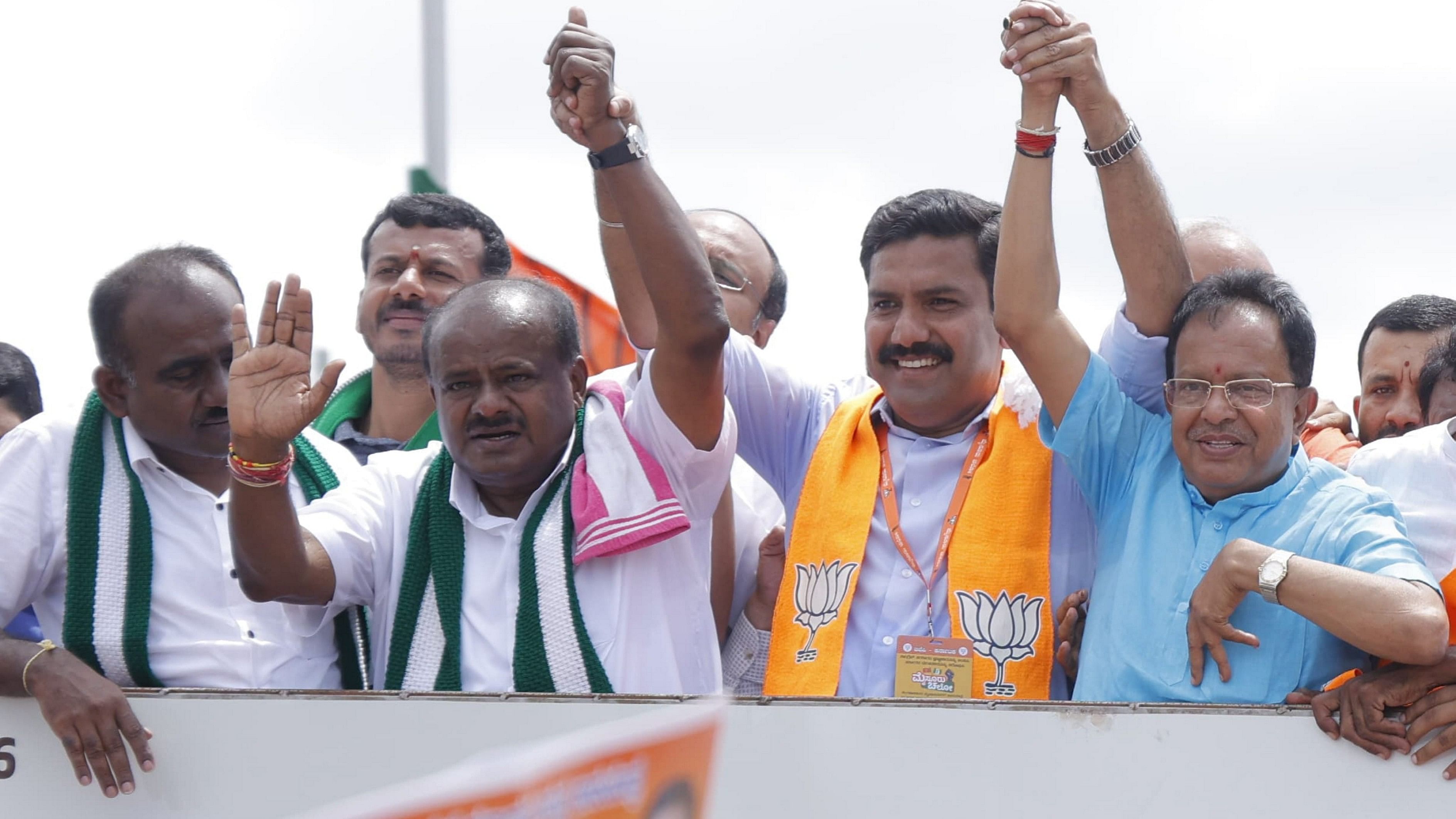 <div class="paragraphs"><p>Ramanagara: Union Minister and JD(S) leader H.D. Kumaraswamy and Karnataka BJP President B.Y. Vijayendra during a week-long protest march from Bengaluru to Mysuru over the alleged Mysuru Urban Development Authority site allotment scam, at Bidadi in Ramanagara district, Sunday, Aug. 4, 2024.</p></div>