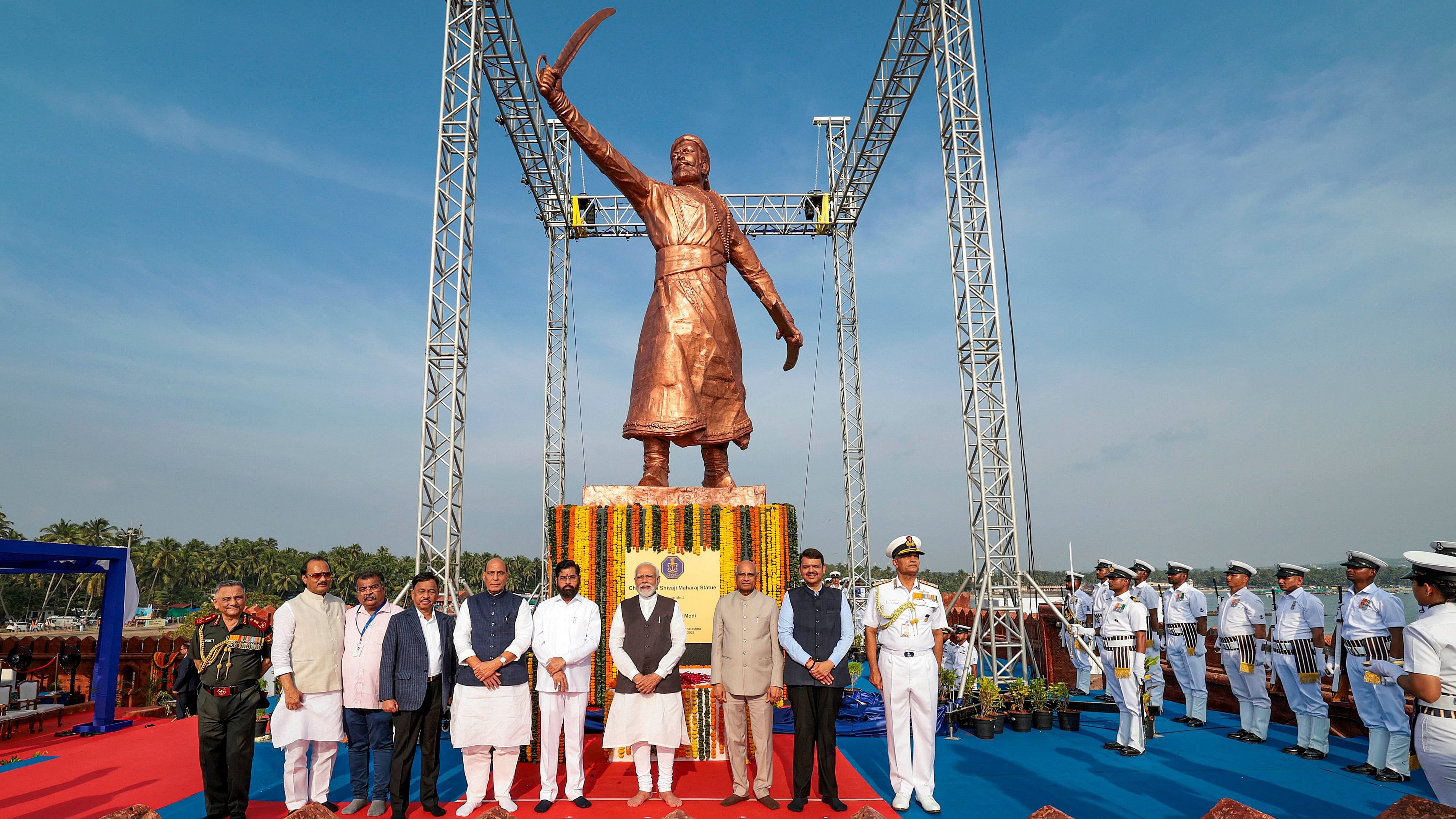 <div class="paragraphs"><p>Unveiling of statue&nbsp;during the Navy Day 2023 celebrations, in Sindhudurg district.</p></div>