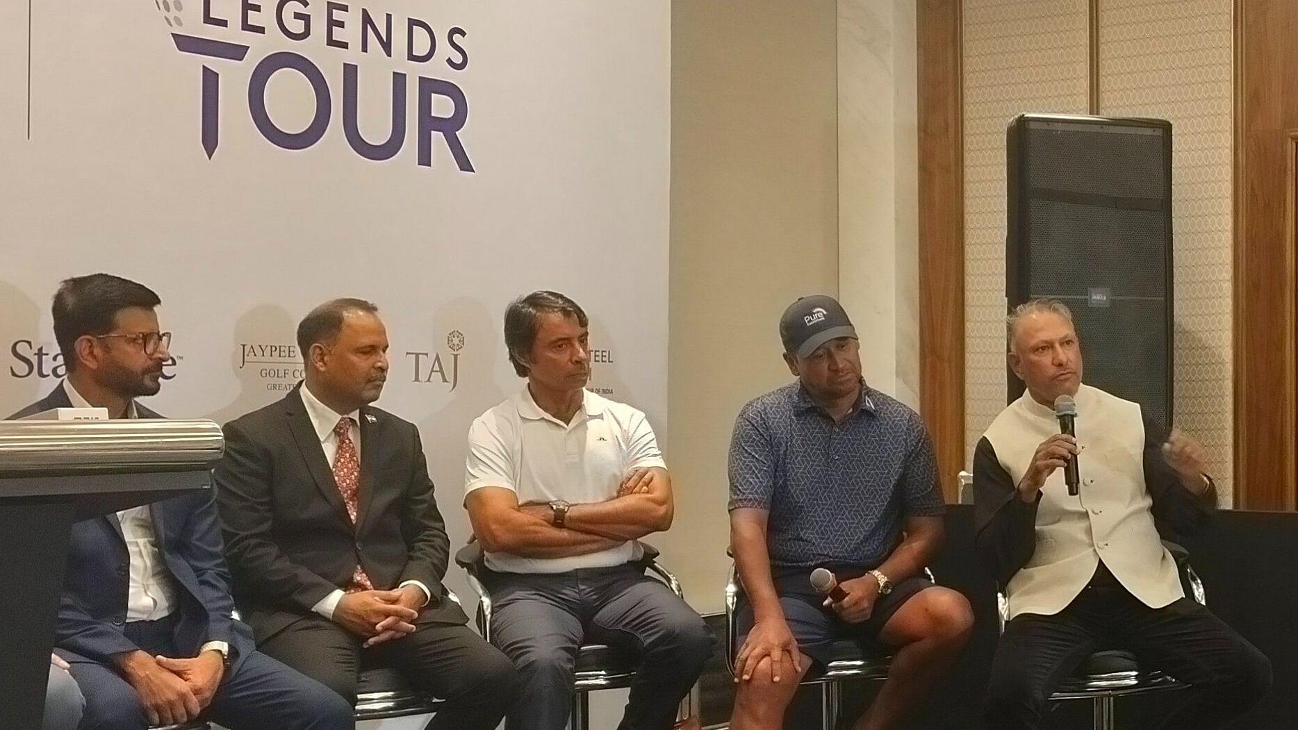 <div class="paragraphs"><p>Jeev Milkha Singh and Jyoti Randhawa seen at a function of Legends Tour.</p></div>