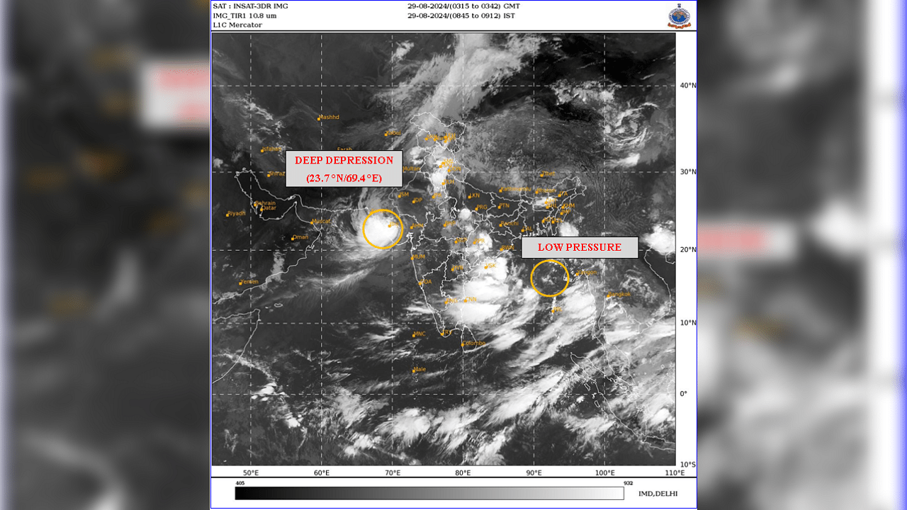 <div class="paragraphs"><p>Cyclone formation</p></div>