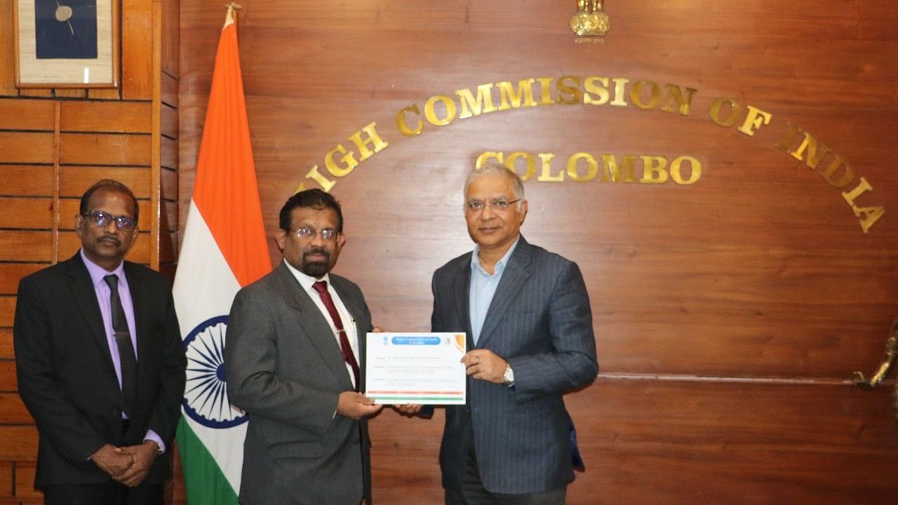 <div class="paragraphs"><p>Indian High Commissioner 1st payment for Hybrid Power Projects in Delft, Nainativu and Analaitivu islands to Secretary, Ministry of Power and Energy, Dr Sulakshana Jayawardena and Chairman, Sri Lanka Sustainable Energy Authority (SLSEA).</p></div>