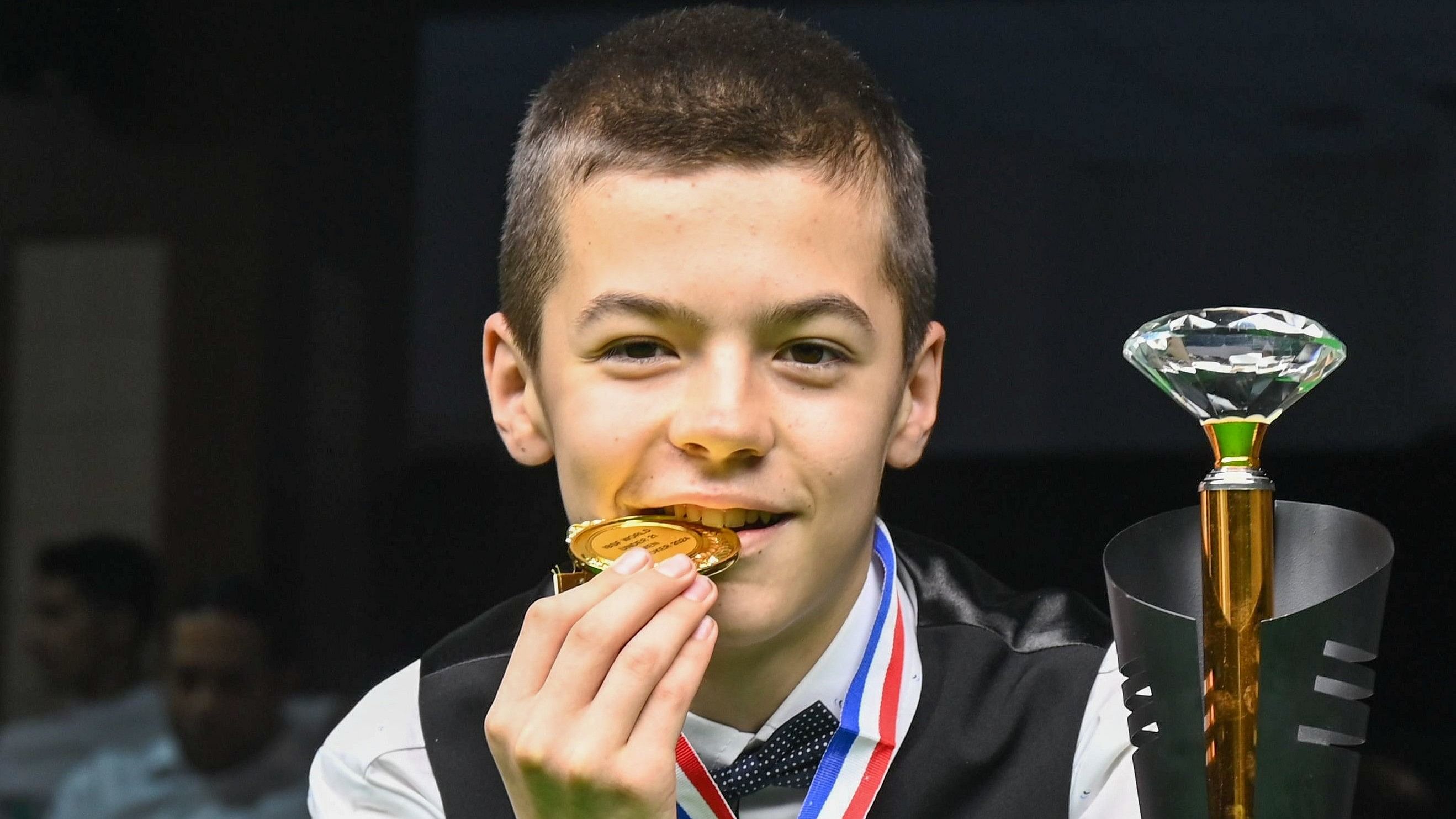 <div class="paragraphs"><p>Michal Szubarczyk of Poland after winning the Men's world snooker (U-21) championship at KSBA in Bengaluru on Saturday.</p></div>