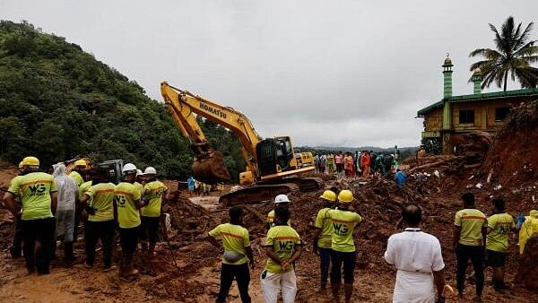 <div class="paragraphs"><p>Search operations are carried out after landslides hit Mundakkai village in Wayanad district in the southern state of Kerala.</p></div>