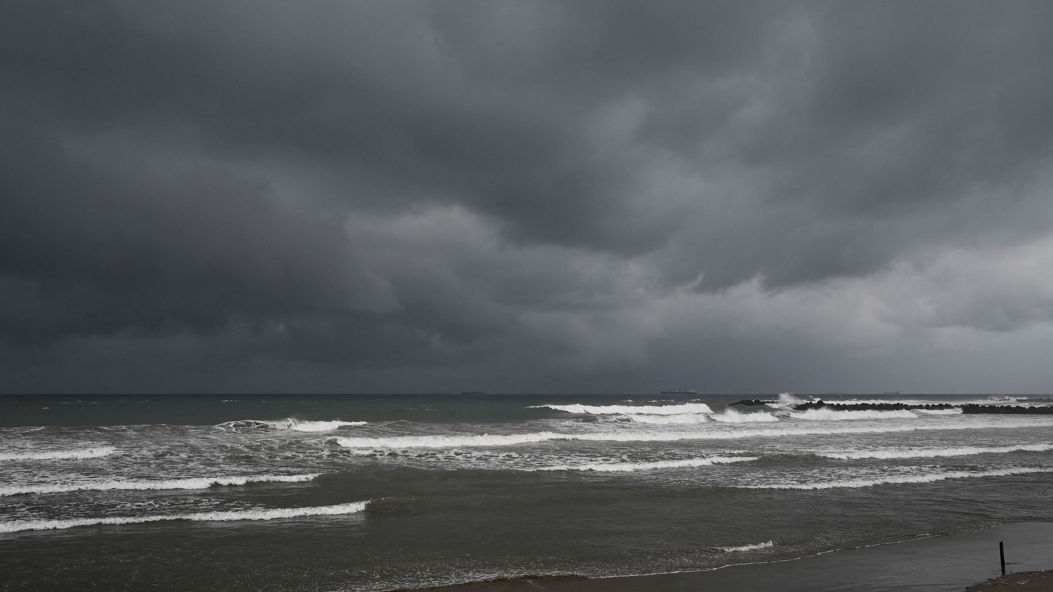 <div class="paragraphs"><p>Representative image showing Storm clouds </p></div>