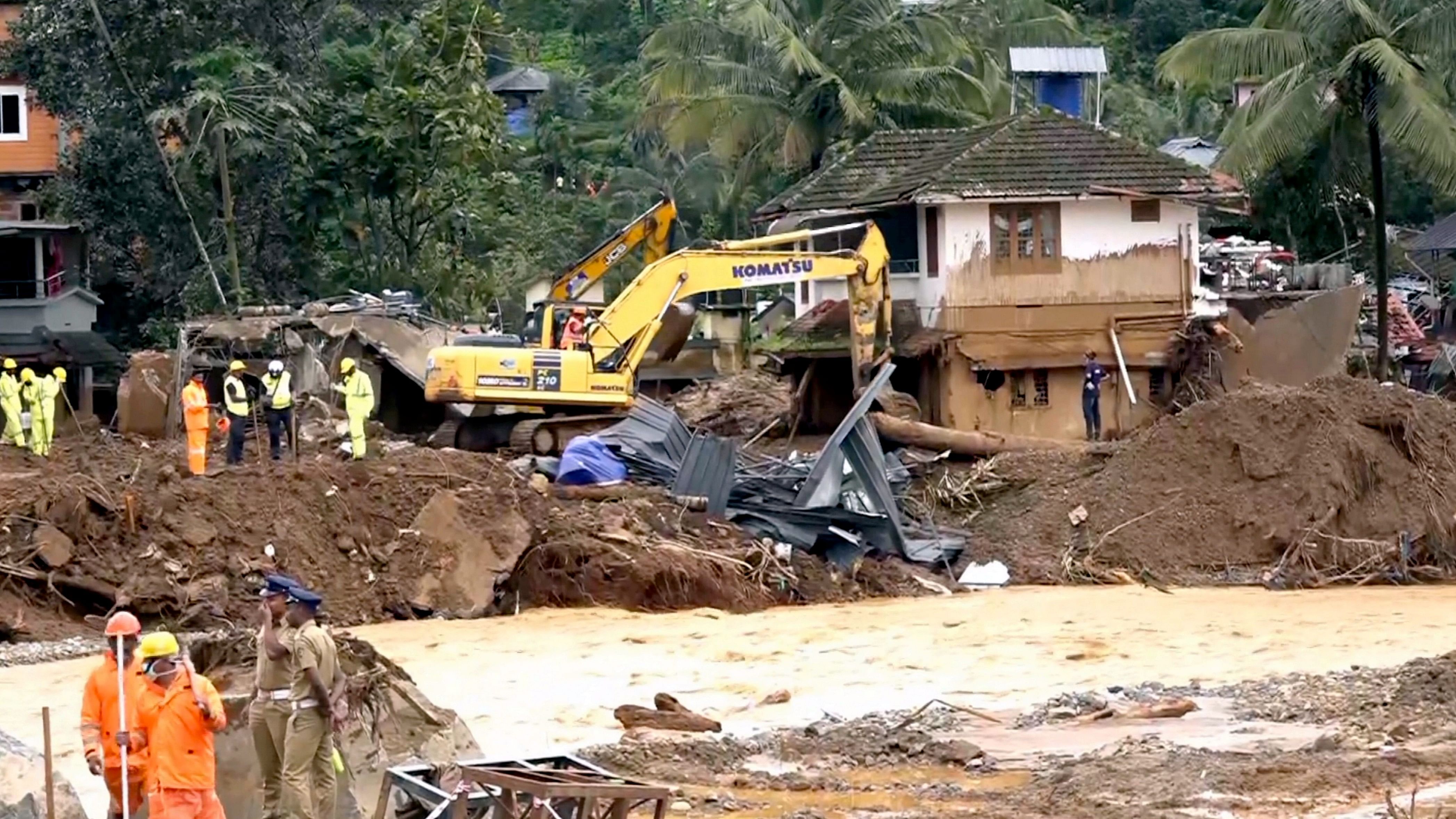 <div class="paragraphs"><p>Rescue operation continues at the landslide-hit Chooralmala, in Wayanad district, Saturday, Aug. 3, 2024. </p></div>