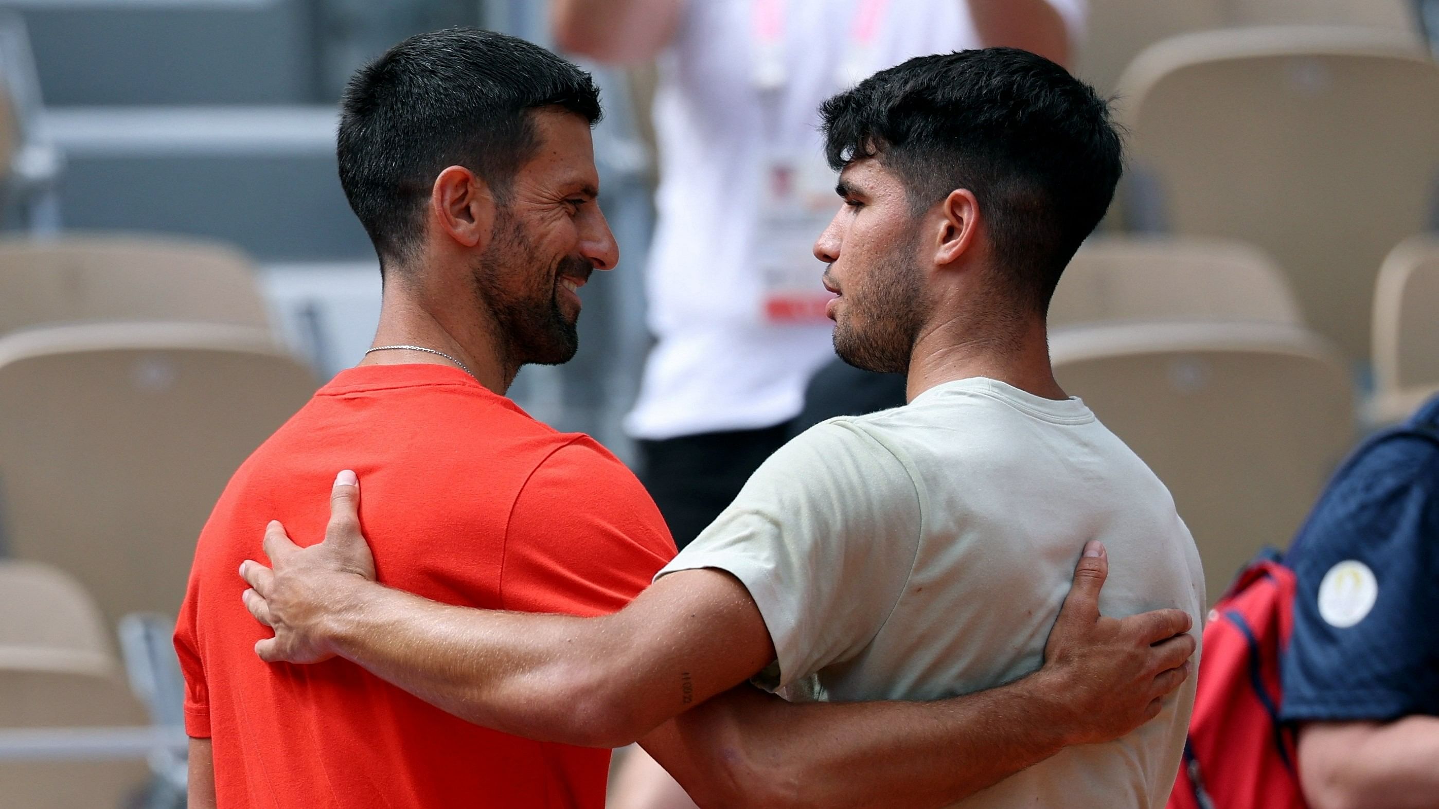 <div class="paragraphs"><p> Novak Djokovic of Serbia and Carlos Alcaraz of Spain during training. </p></div>